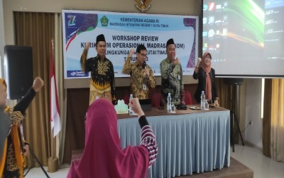 Workshop Review Kurikulum Operasional Madrasah (KOM)